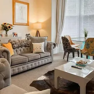 https://strathmore-apt-scarborough-pool-gym-parking.yorkshirehotels.net